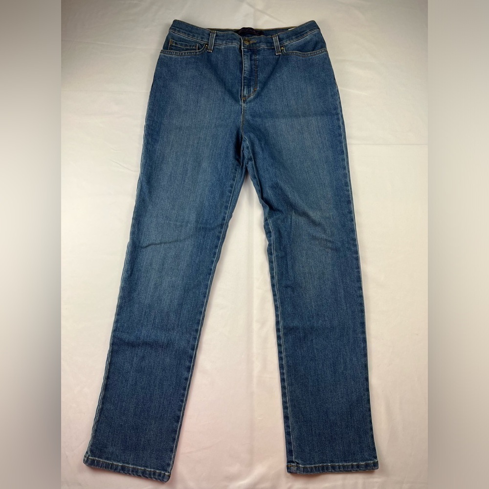 Gloria Vanderbilt - Women’s Jeans - Size 8 - Amanda Styling - Blue